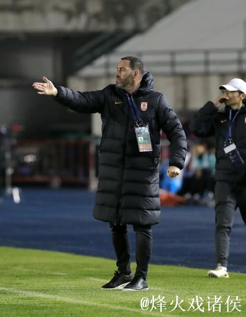 长春亚泰只能靠训练破困局 苏亚雷斯也没牌可打