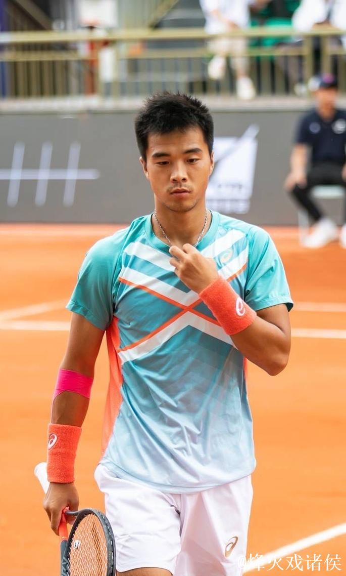 第五届“金球制胜”网球大奖赛开赛 孙发京到场