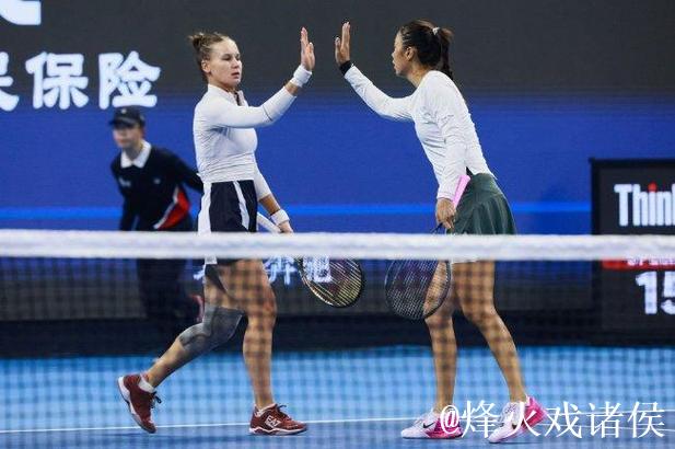 中网高芙穆霍娃会师女单决赛 詹皓晴组合女双争冠 中网高芙穆霍娃会师女单决赛 詹皓晴组合女双争冠