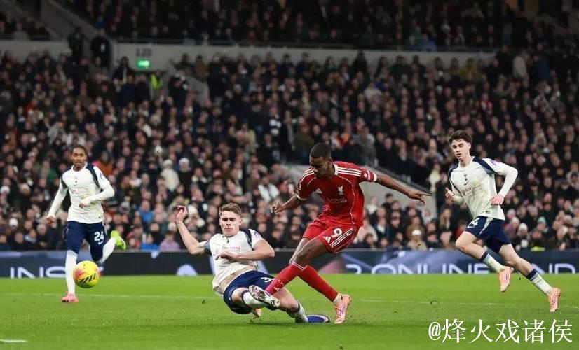 伊萨克的脚踝与利物浦的难题:又一个被伤病打断的赛季 伊萨克的脚踝与利物浦的难题:又一个被伤病打断的赛季